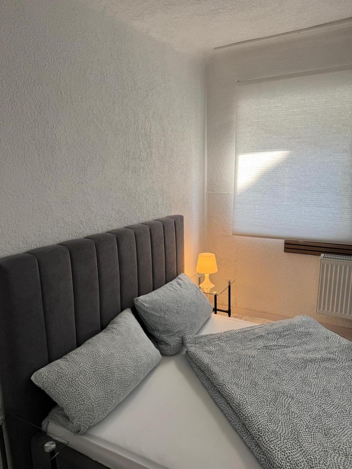 M & E Ferienwohnung Бад-Мергентхайм Экстерьер фото